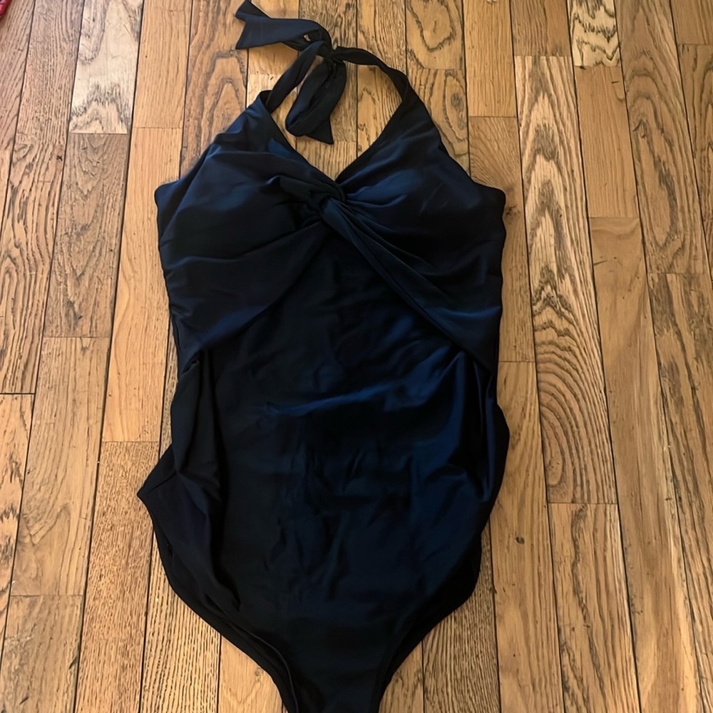 ☀️ Womens 1 piece swimsuit. Size XL